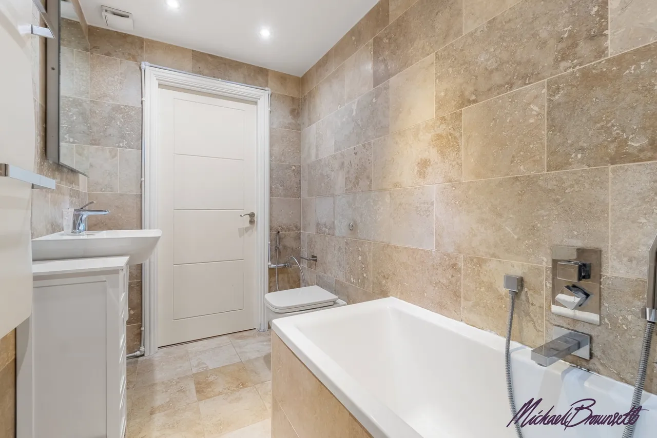 Green End, Clayton, BD14, photo 12