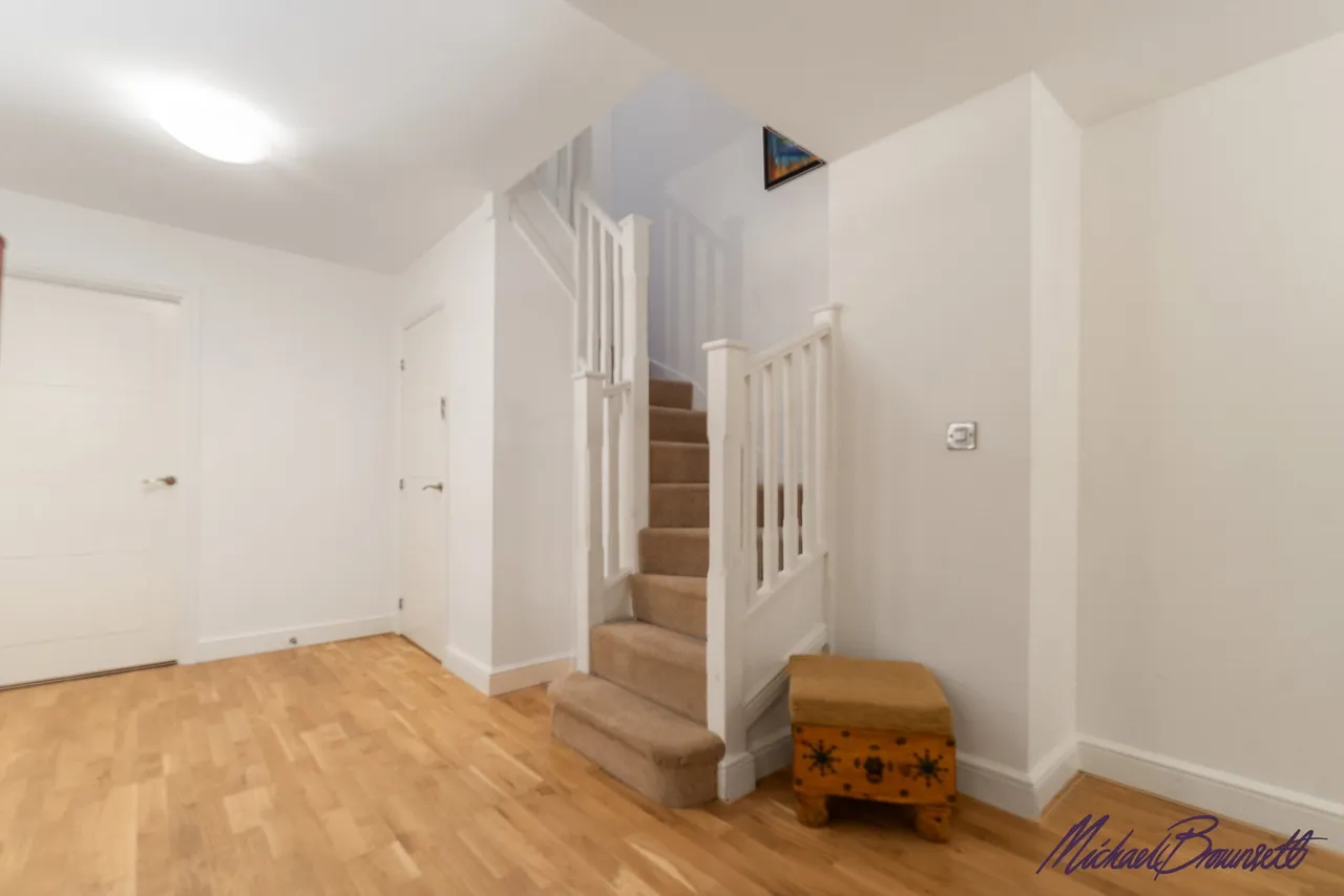 Green End, Clayton, BD14, photo 14