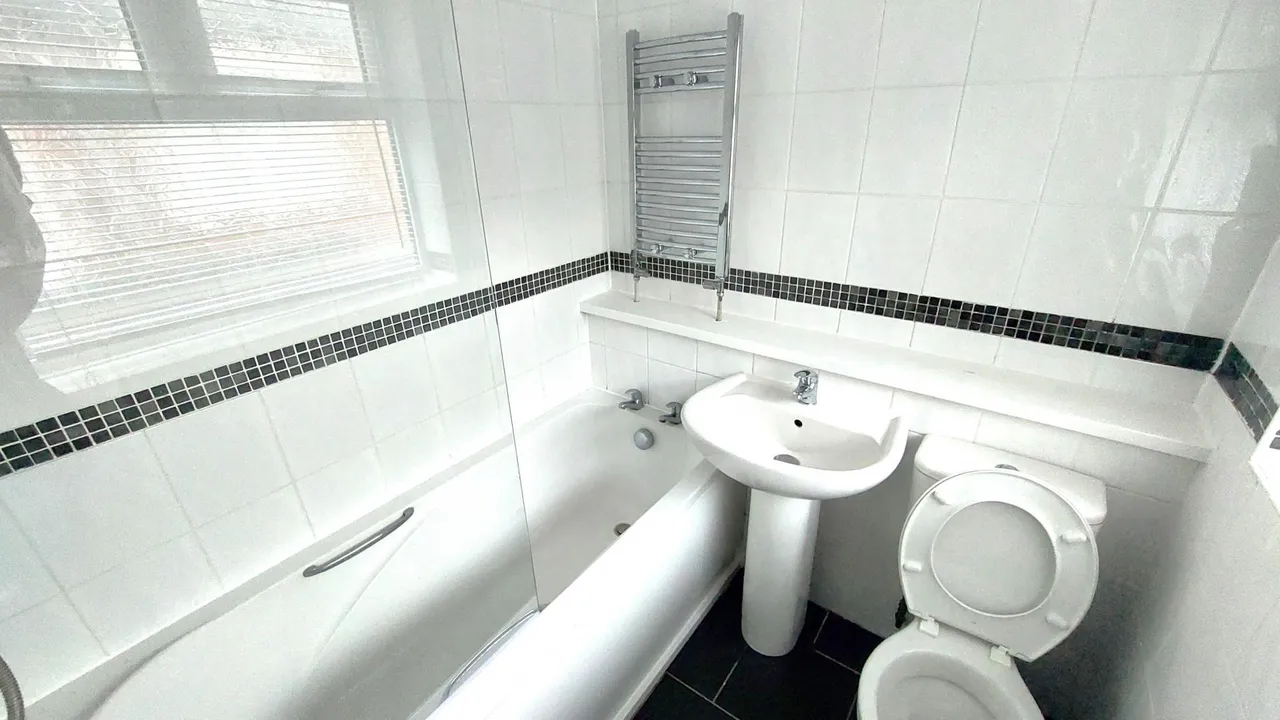 Bycars Road, Stoke-on-Trent, ST6, photo 8