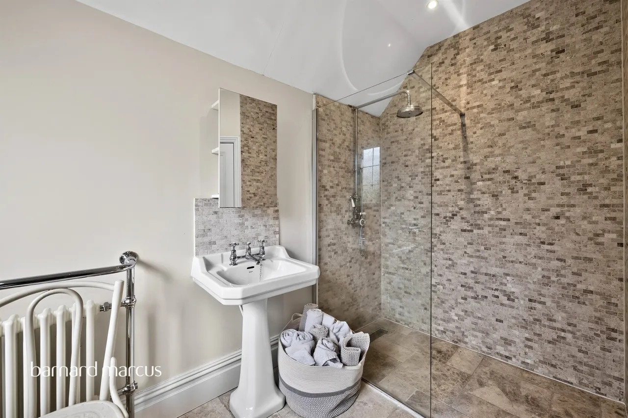 Sandy Lane South, Wallington, SM6, photo 16