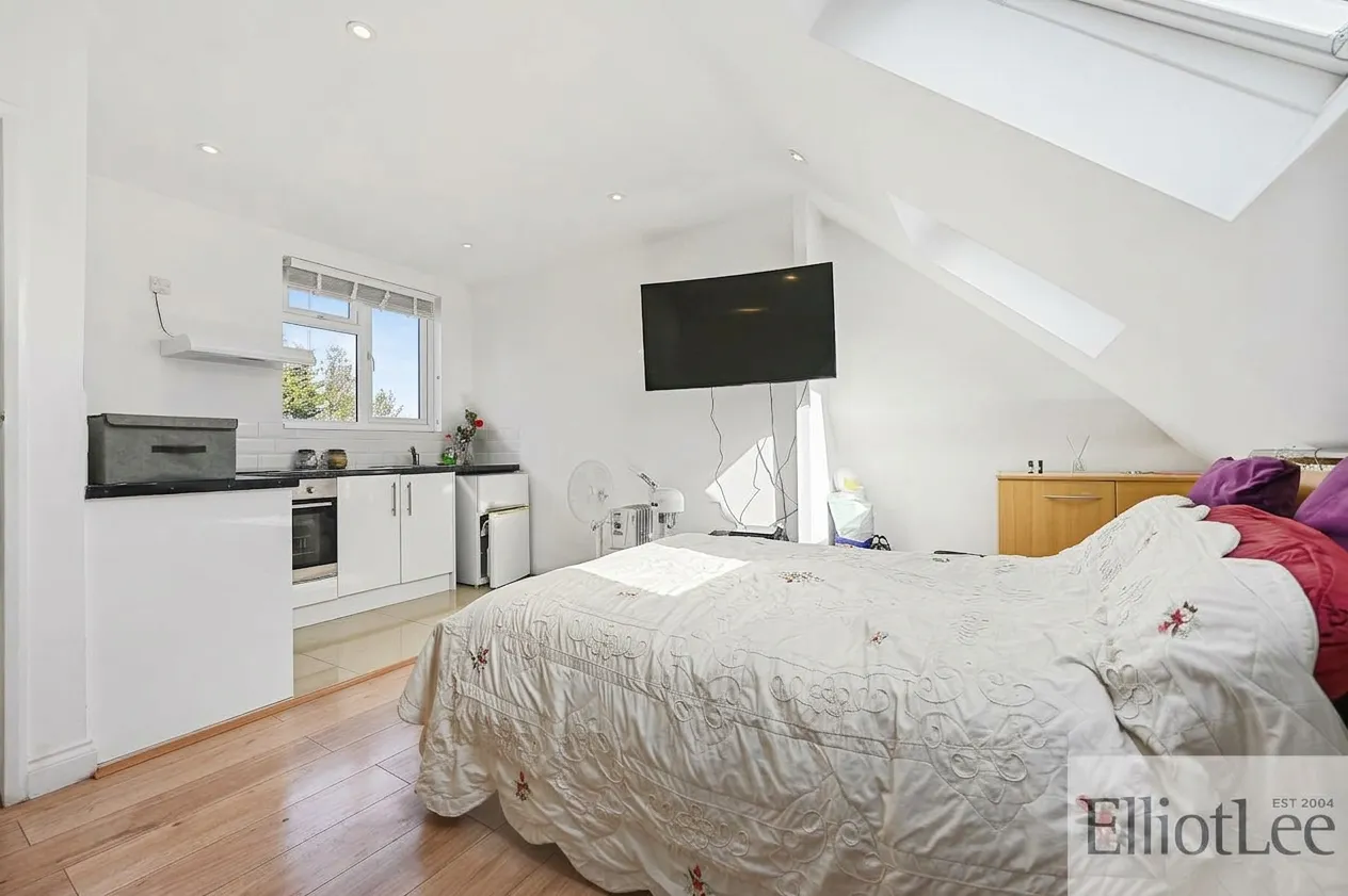 Chestnut Grove, Wembley, HA0, photo 10