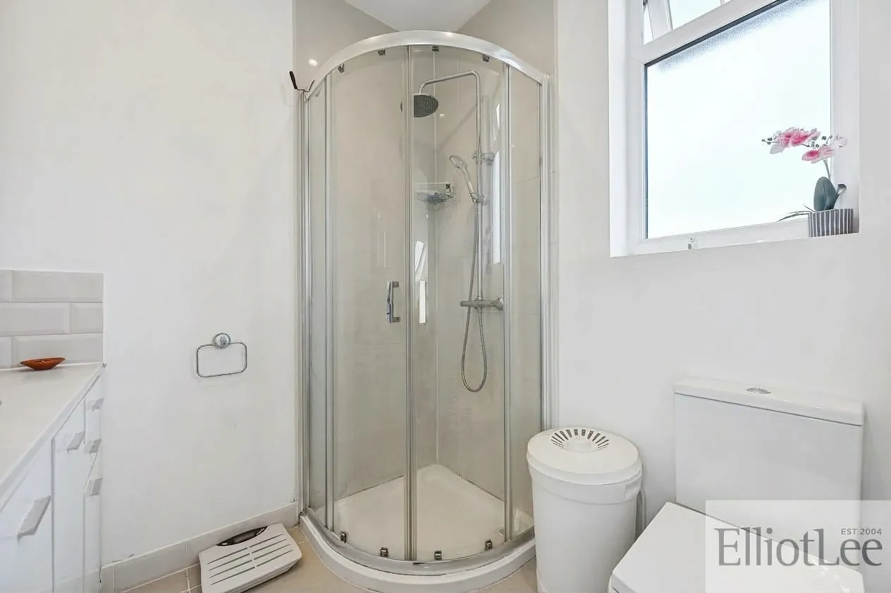 Chestnut Grove, Wembley, HA0, photo 6