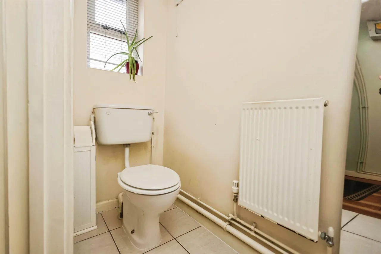 Thistle Lane, Bartley Green, B32, photo 8