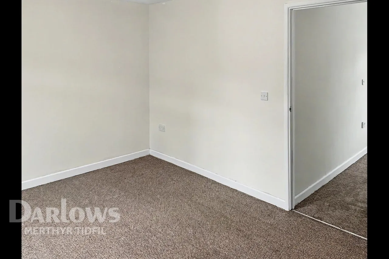 Mysydd Road, photo 6
