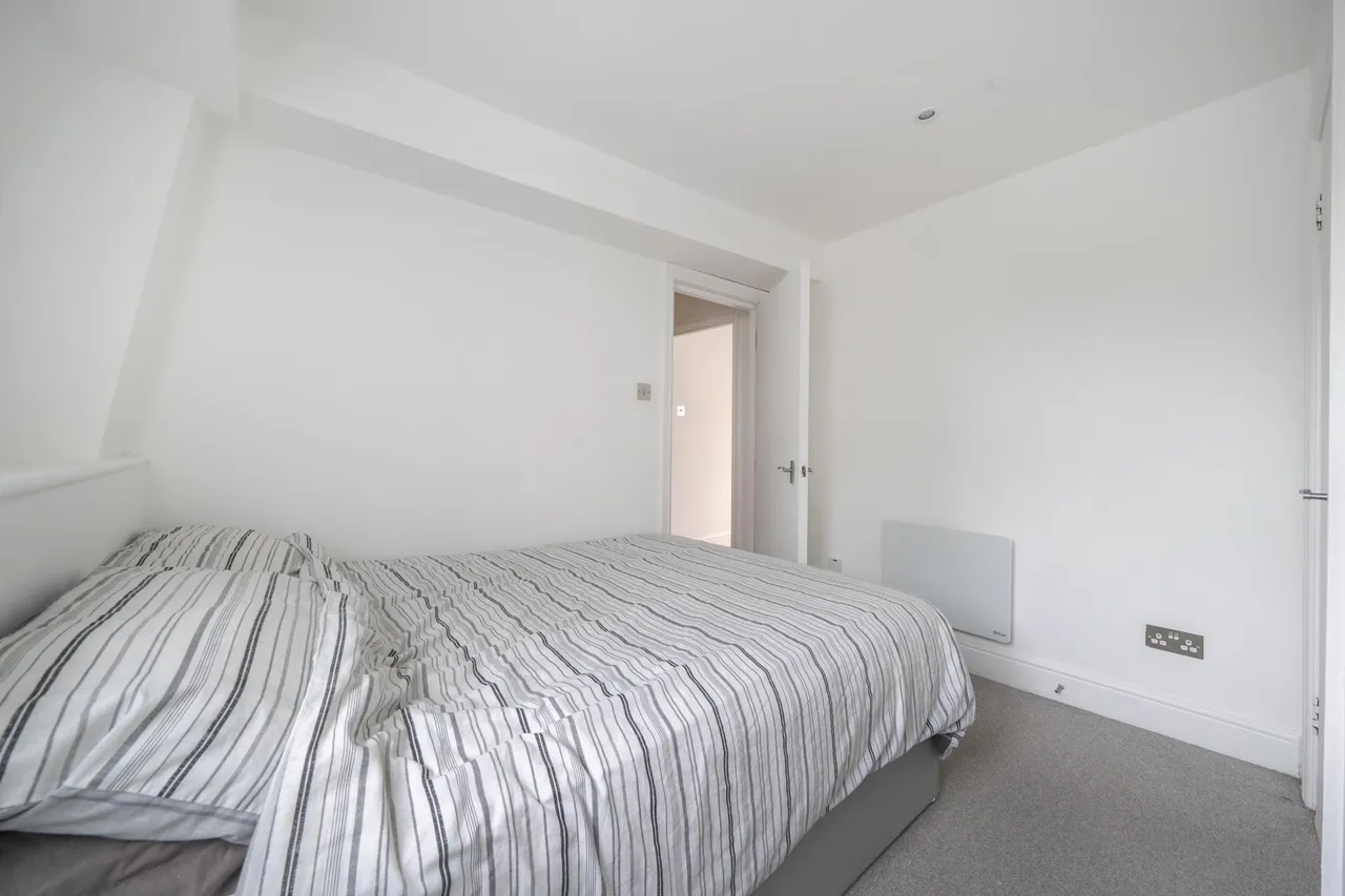 Southside Street, Barbican, PL1, photo 9