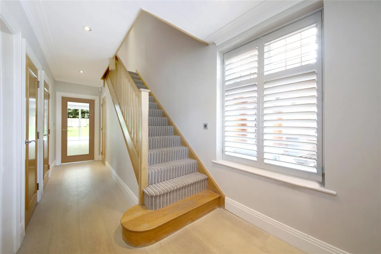 Queen Elizabeth Crescent, Beaconsfield, HP9, photo 6