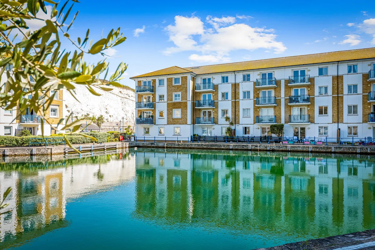 2 bed flat for sale — Brighton, BN2 5XJ