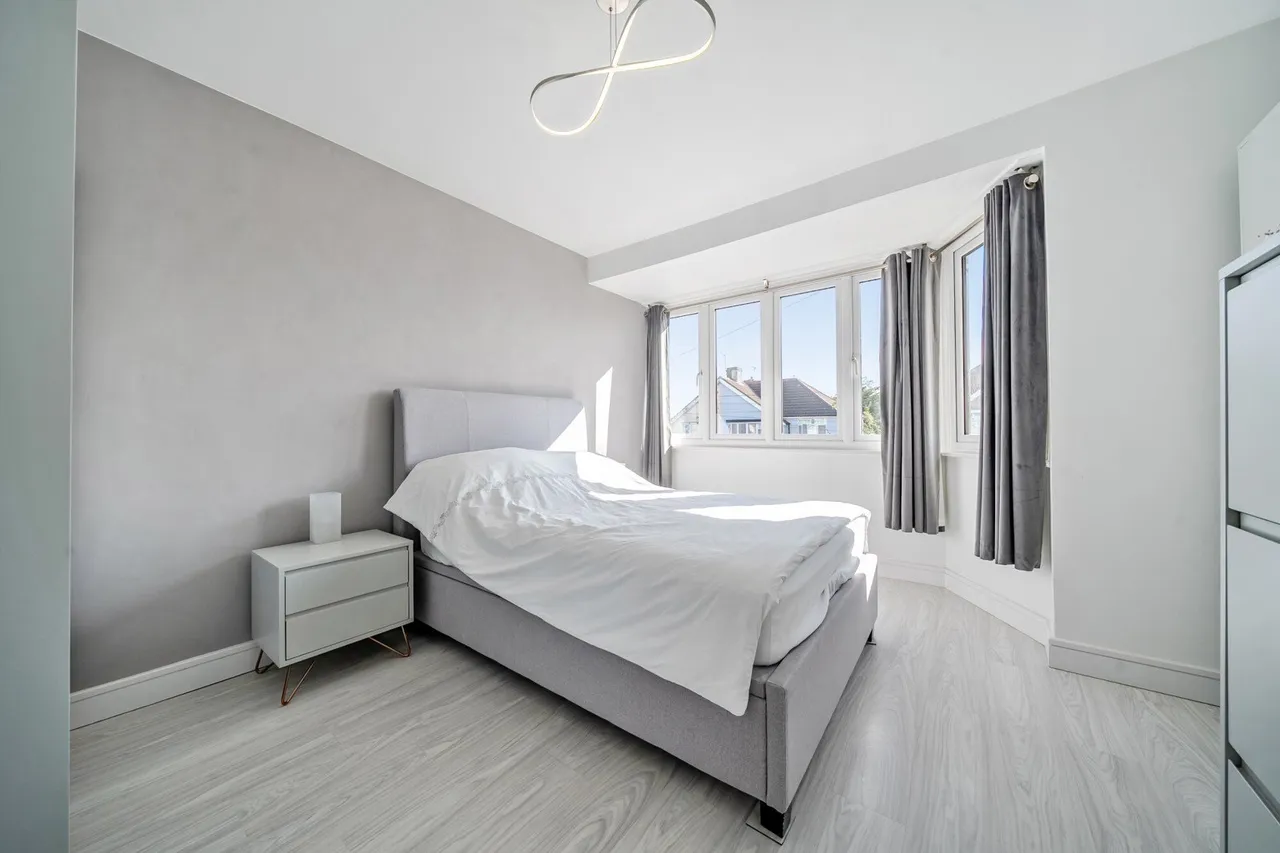 Beechcroft Avenue, DA7, photo 13