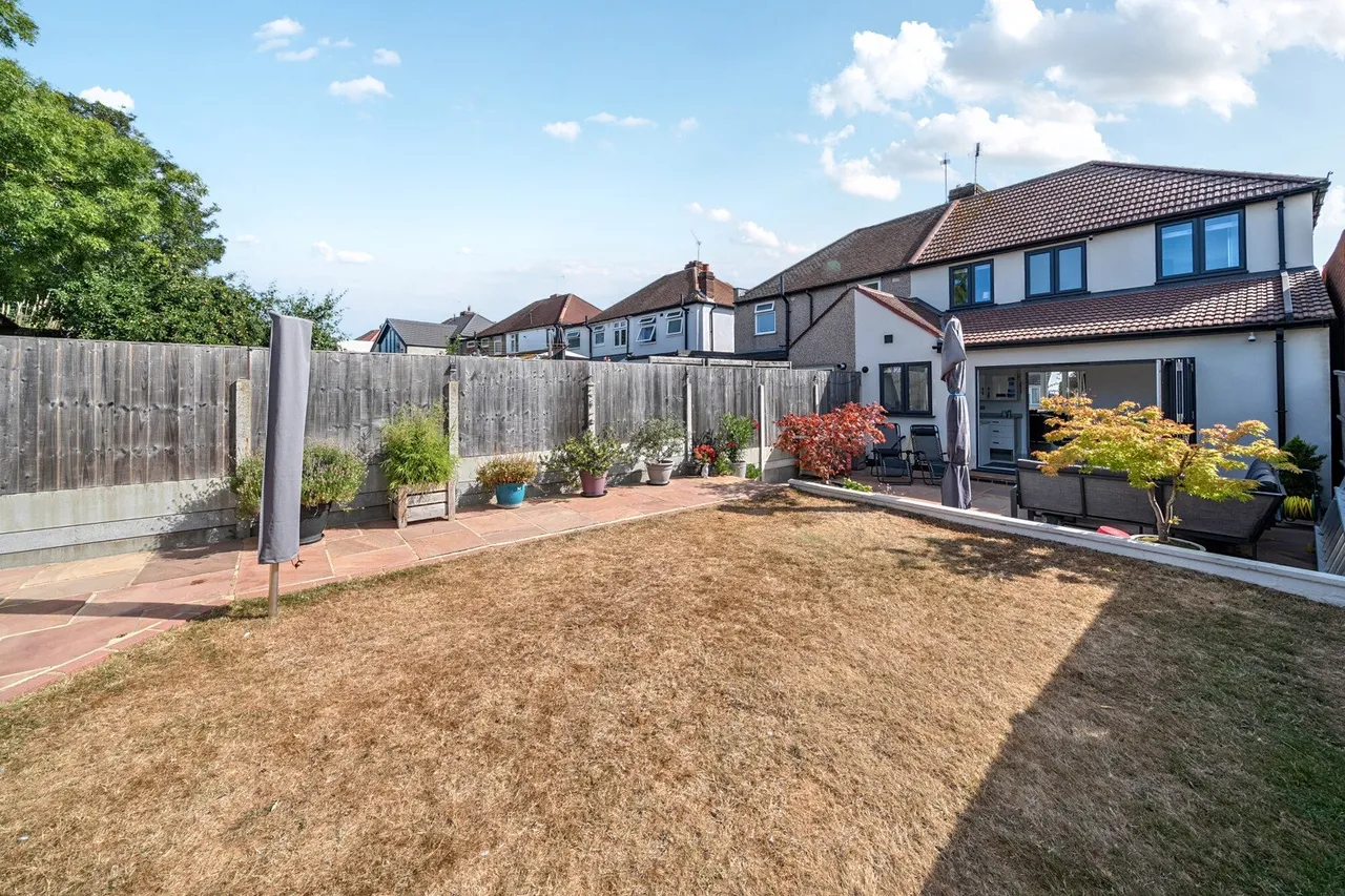 Beechcroft Avenue, DA7, photo 21