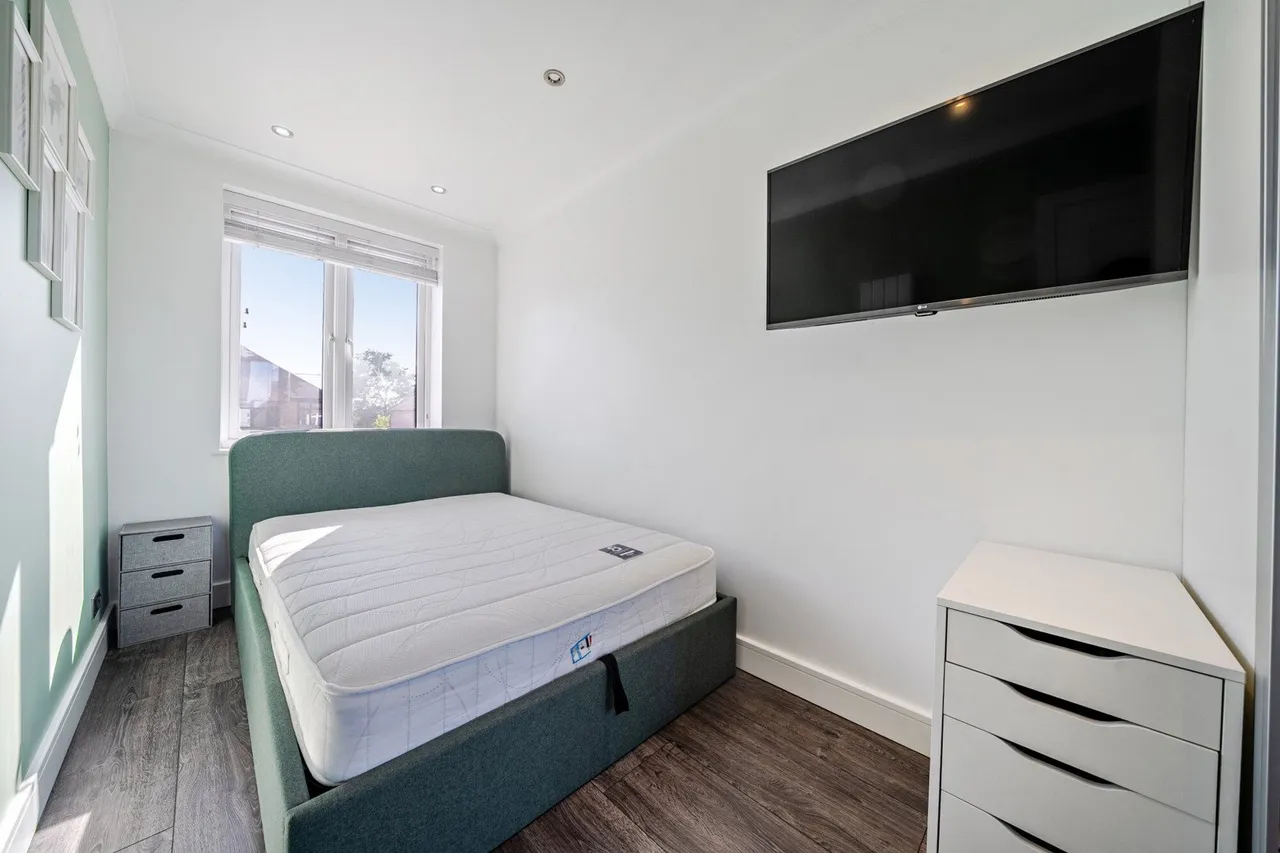 Beechcroft Avenue, DA7, photo 24