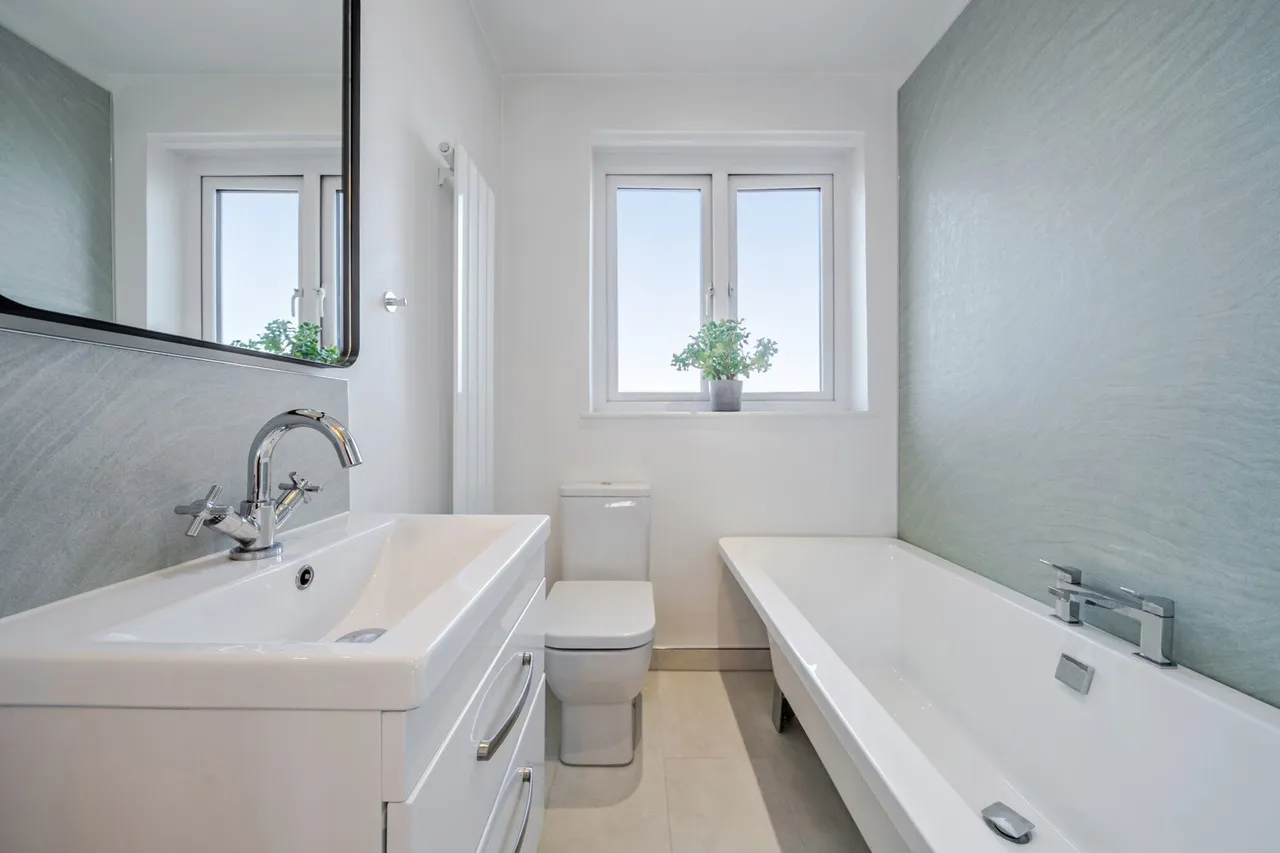 Beechcroft Avenue, DA7, photo 16