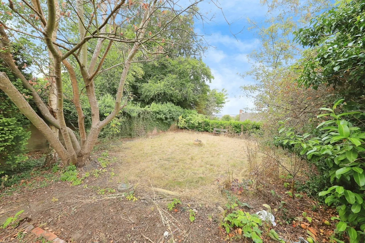 Hillgrove Crescent, Kidderminster, DY10, photo 15