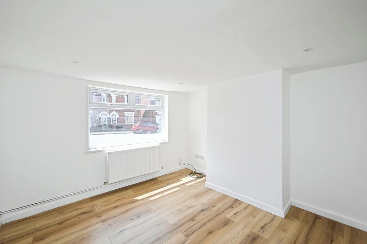 Diamond Avenue, Kirkby-in-Ashfield, NG17, photo 4