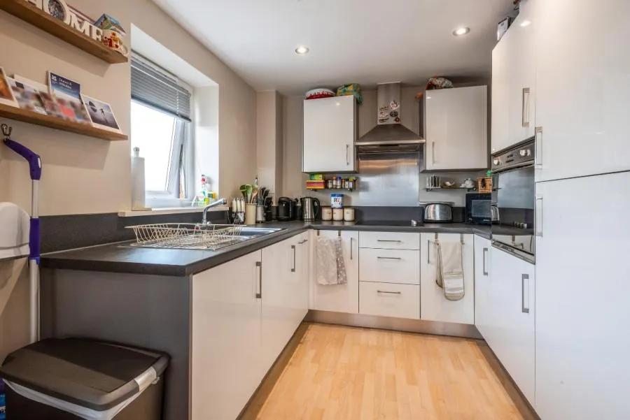 Winterthur Way, Basingstoke, RG21, photo 2