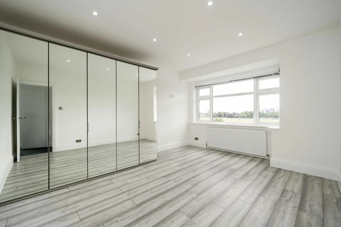Popes Lane, W5, photo 6
