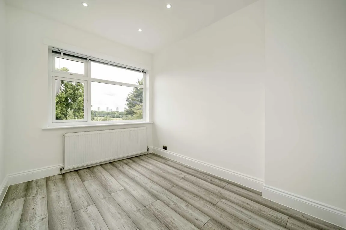 Popes Lane, W5, photo 4