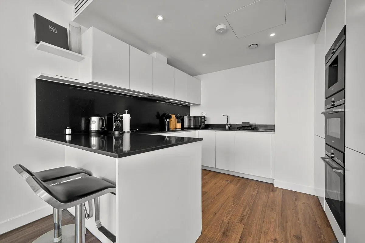 Leman Street, Aldgate, E1, photo 4