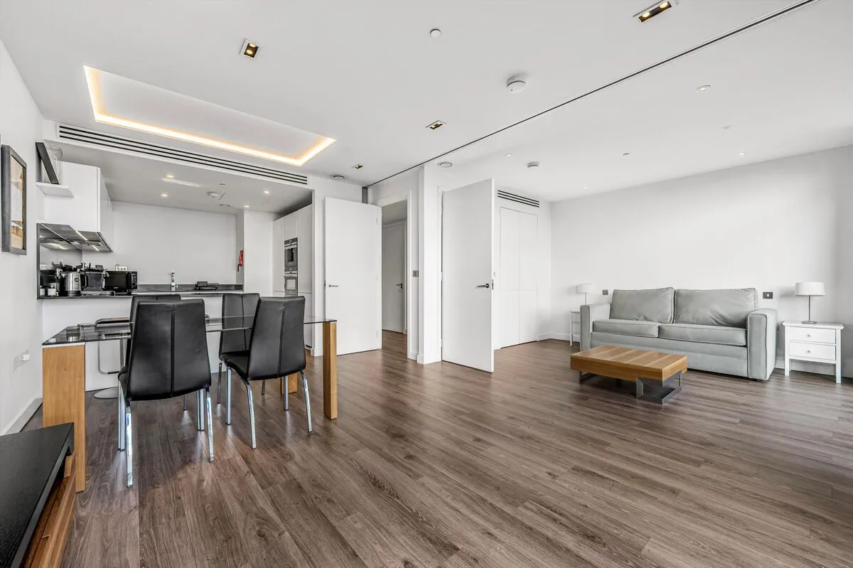 Leman Street, Aldgate, E1, photo 5