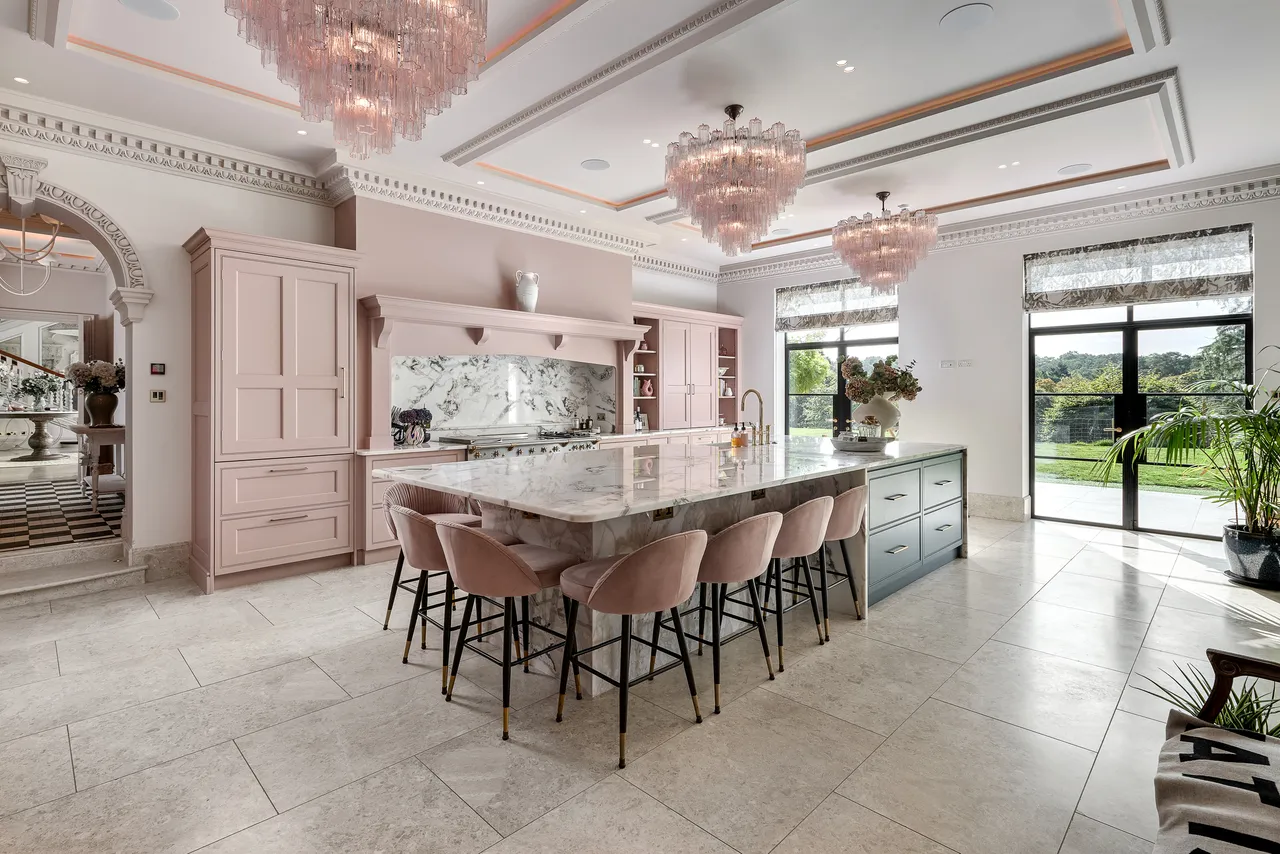 Frensham Park Manor, Farnham, Surrey, photo 6