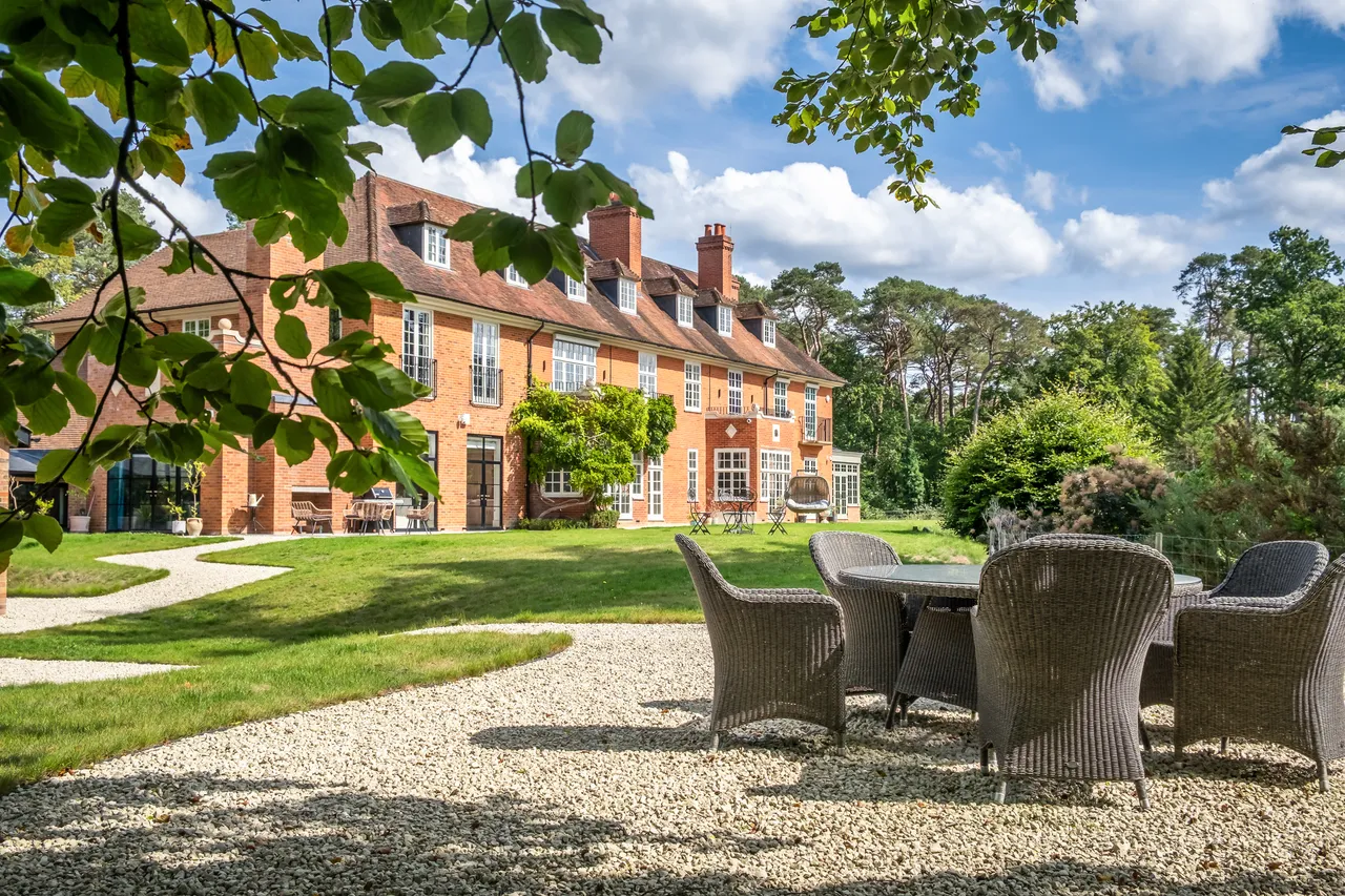 Frensham Park Manor, Farnham, Surrey, photo 4