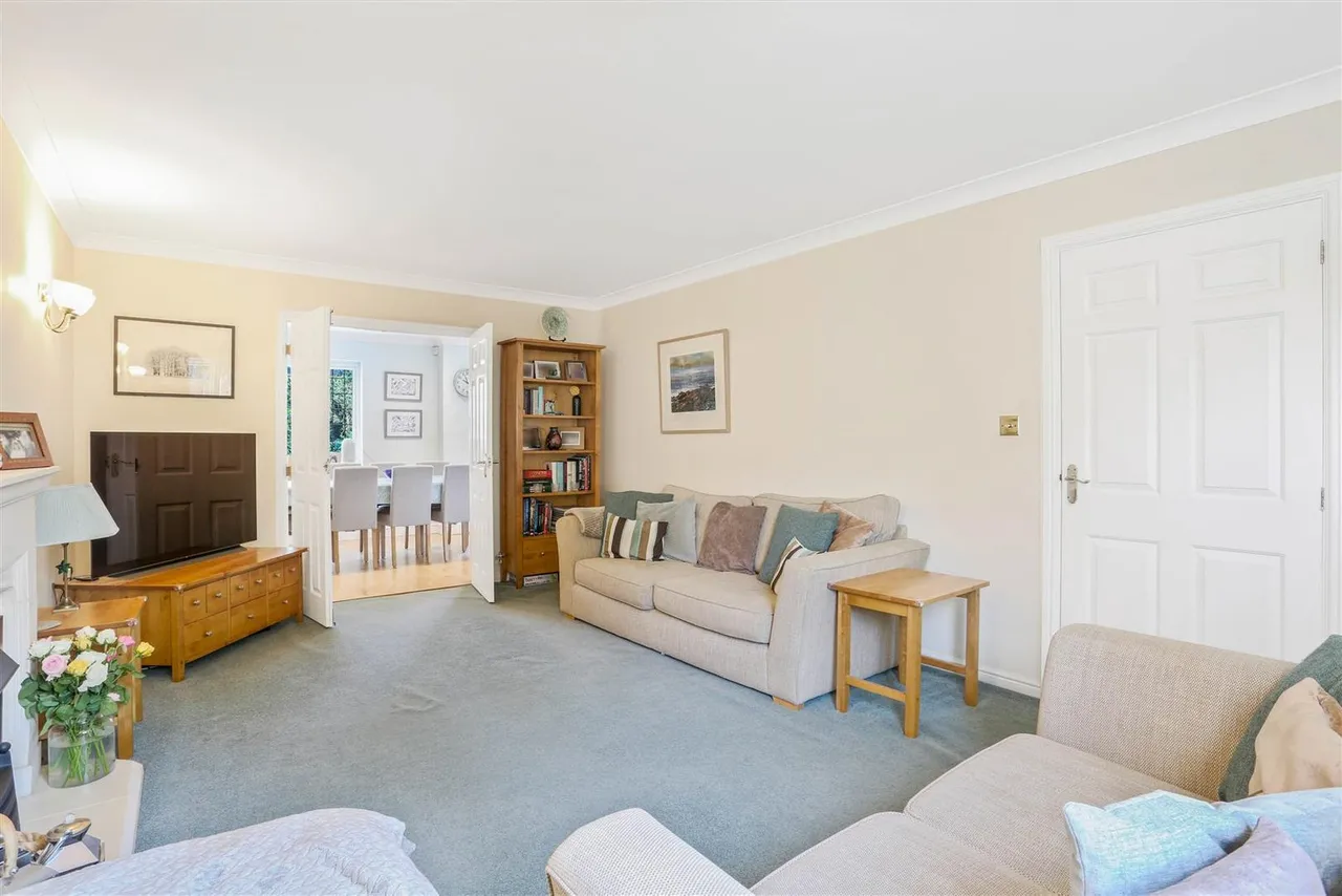 Kenny Drive, Carshalton, SM5 4PH, photo 4