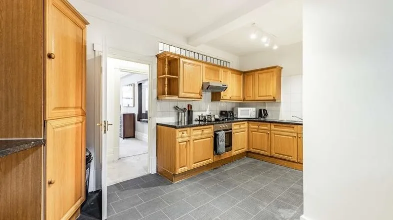Park Road, London, photo 21