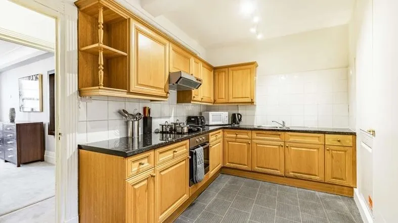 Park Road, London, photo 19