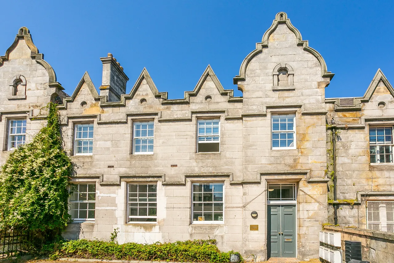 1 bed flat for sale, Mill Lane, Leith, EH6