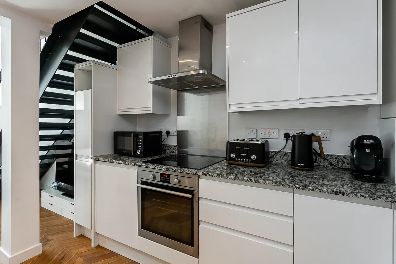 Mill Lane, Leith, EH6, photo 10