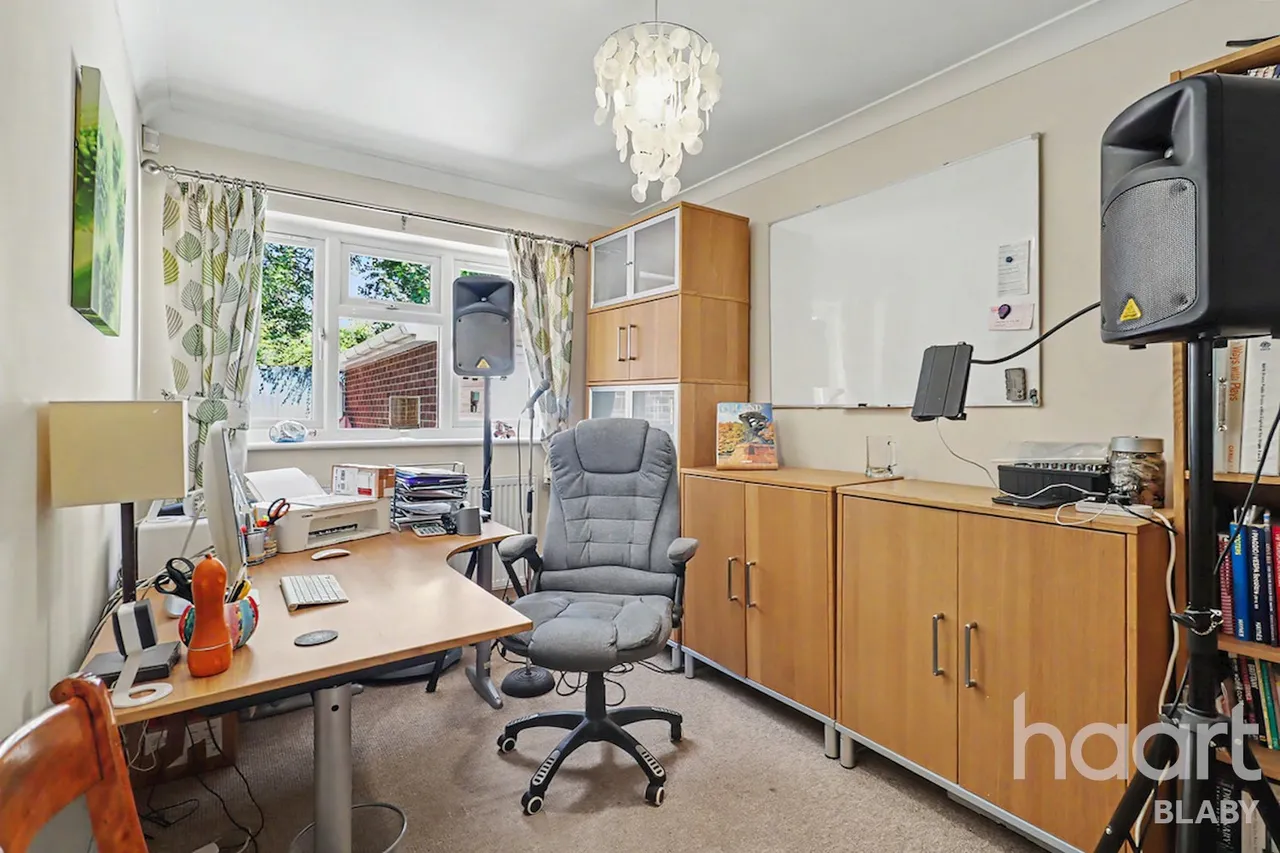 Warren Road, Enderby, LE19, photo 18