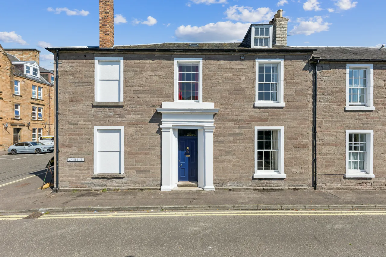 4 bed house for sale, James Street, Perth, PH2
