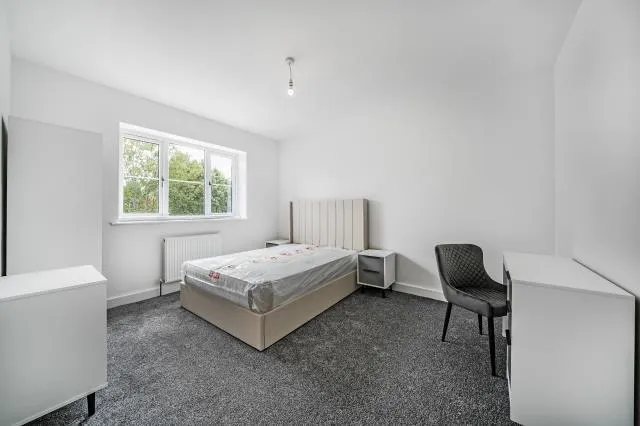 Sanders Lane, Aylesbury, HP21, photo 16