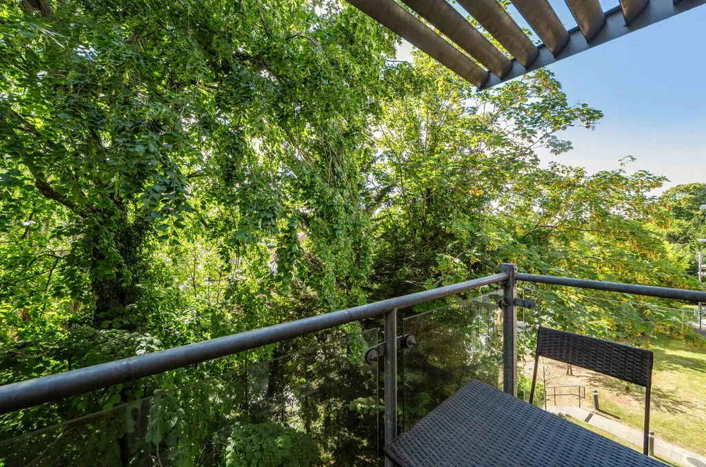 Partridge Knoll, Purley CR8 1AY, photo 13