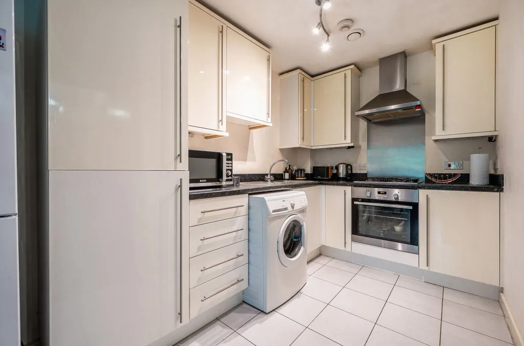 Partridge Knoll, Purley CR8 1AY, photo 6