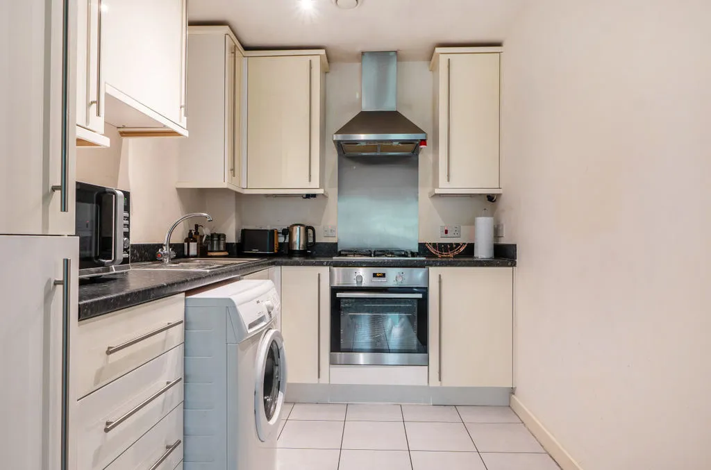Partridge Knoll, Purley CR8 1AY, photo 5