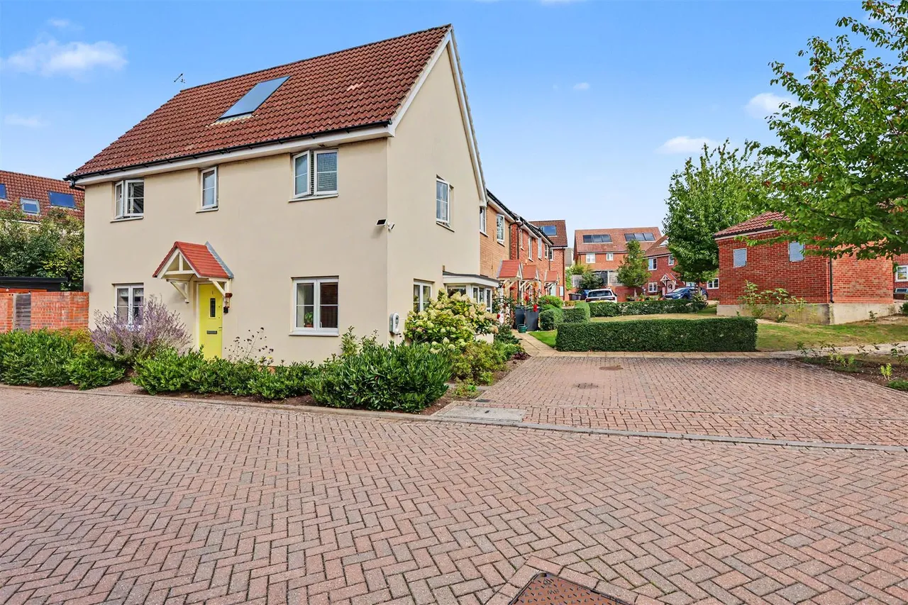Strachey Close, Saffron Walden, CB10, photo 17