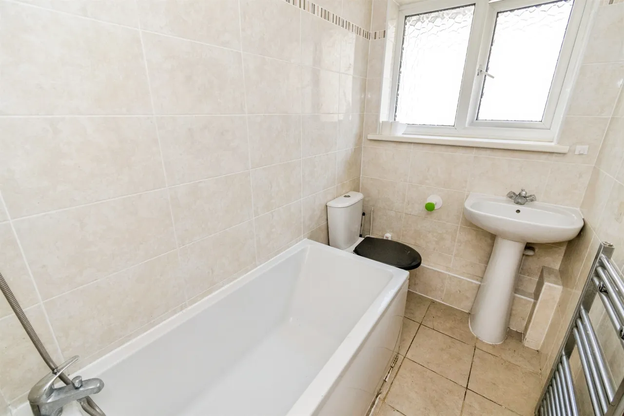 Vale Drive, Southampton, photo 9
