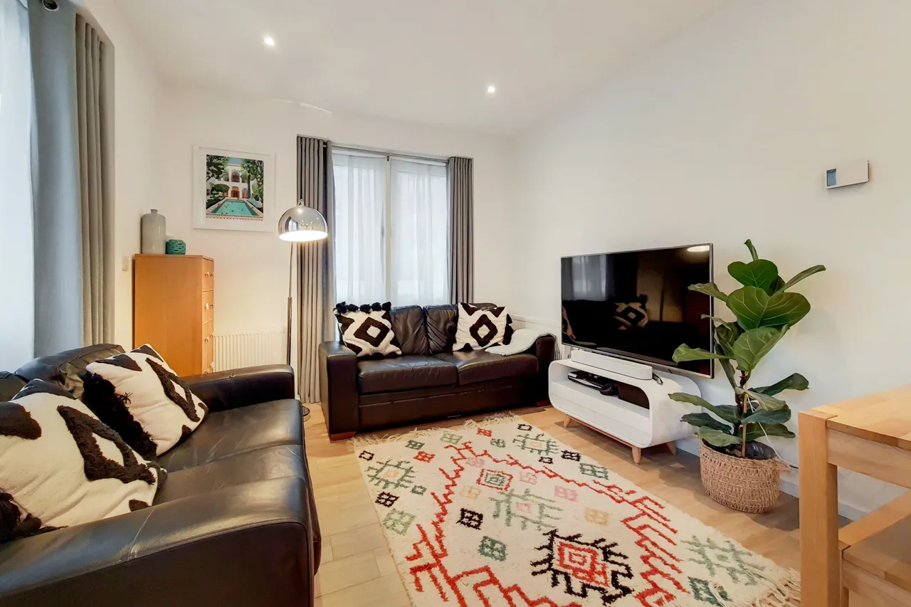 5 Jasmine House, Battersea Reach, Juniper Drive, London, photo 5