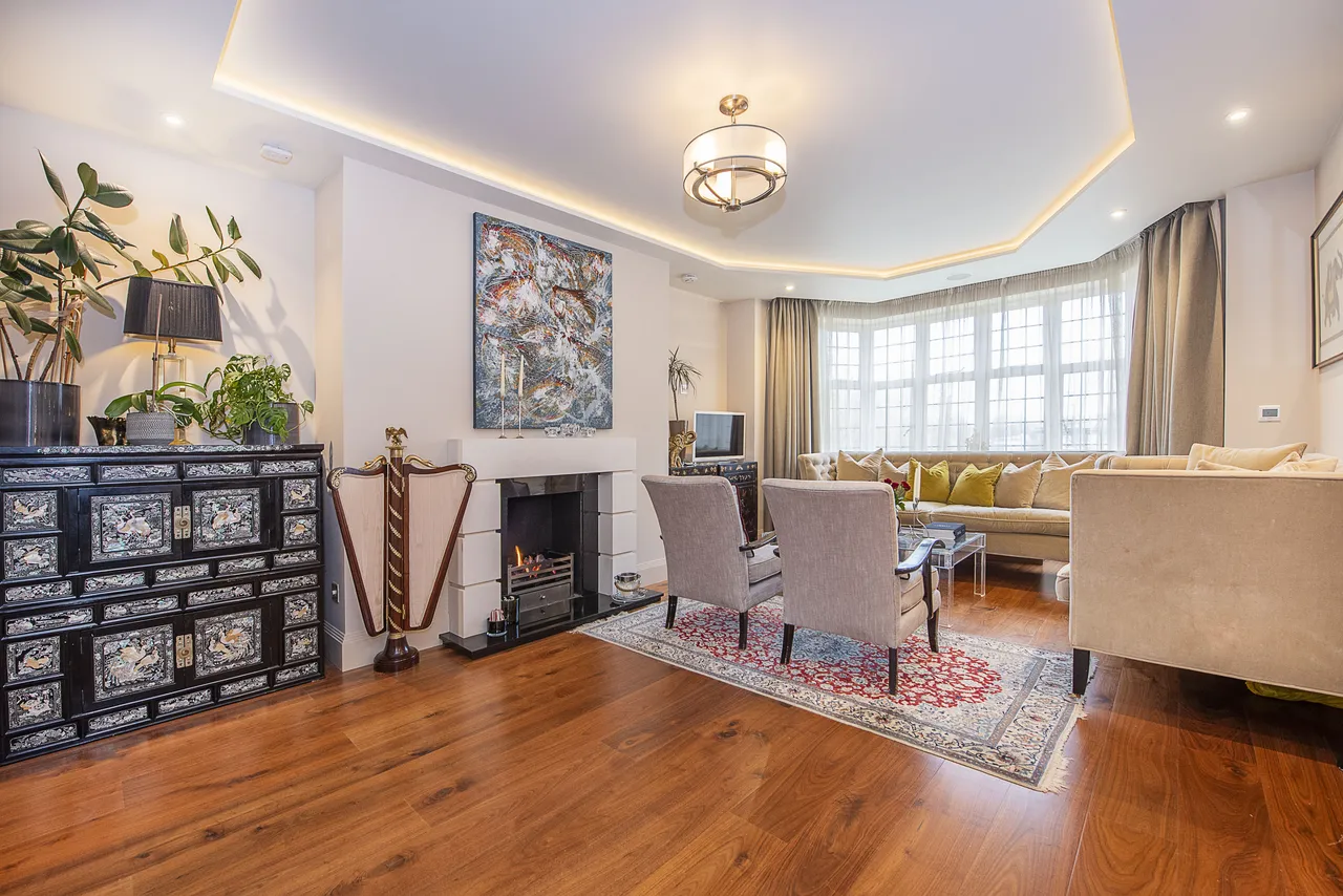 Portsmouth Road, London, SW15, photo 6