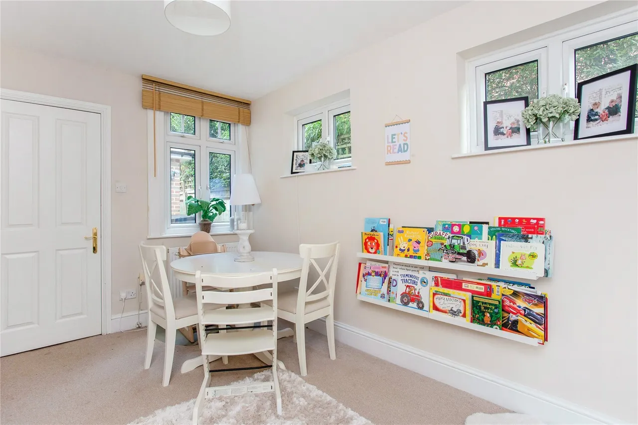 Tilt Road, Cobham, Surrey, KT11, photo 7