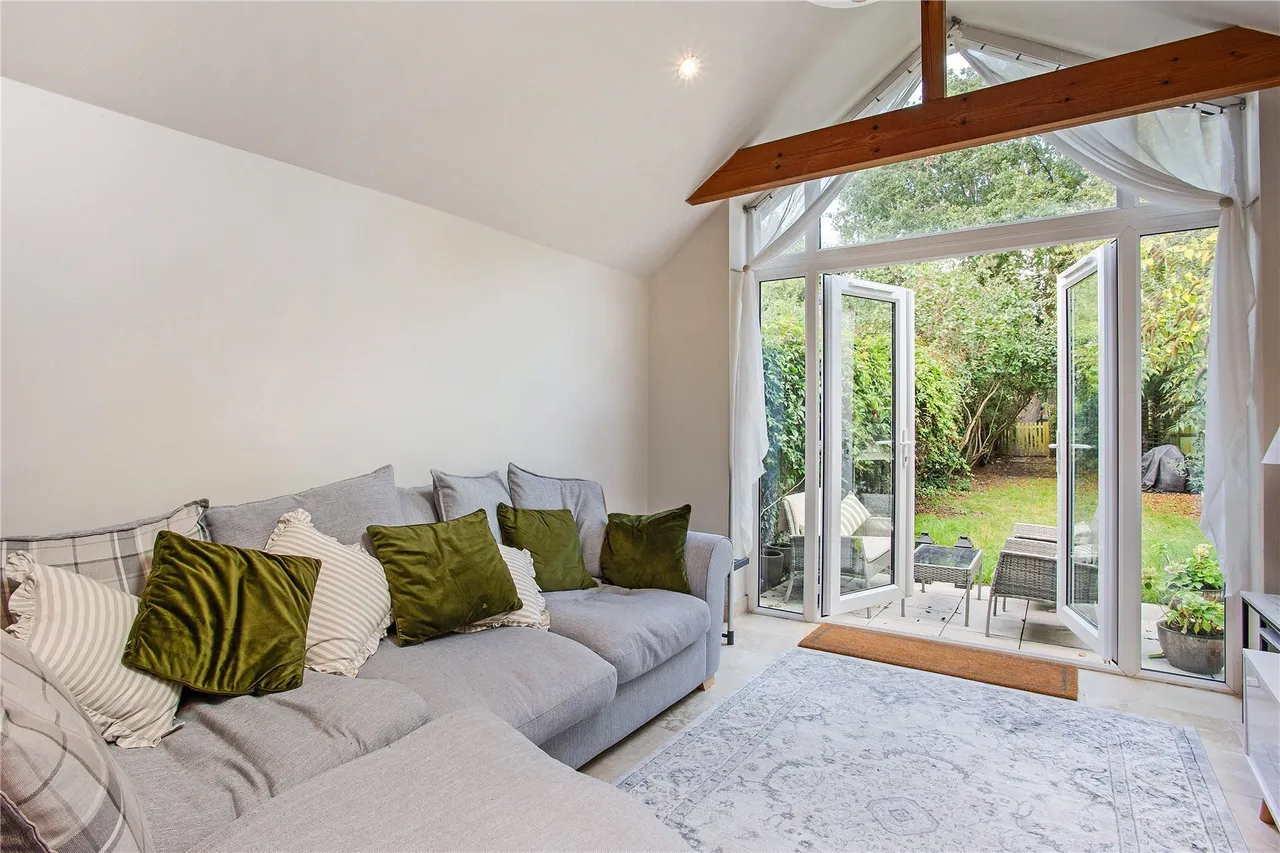 Tilt Road, Cobham, Surrey, KT11, photo 5