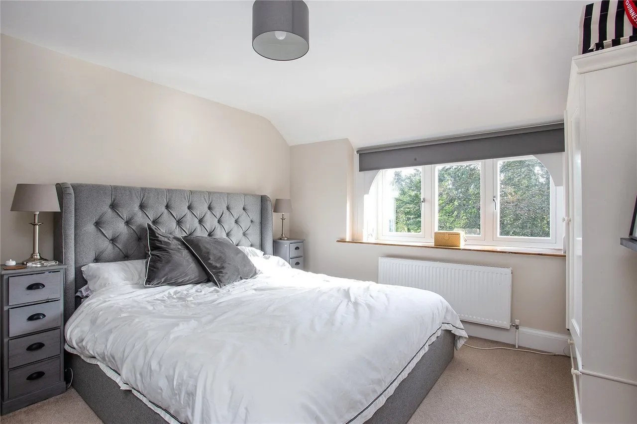 Tilt Road, Cobham, Surrey, KT11, photo 8