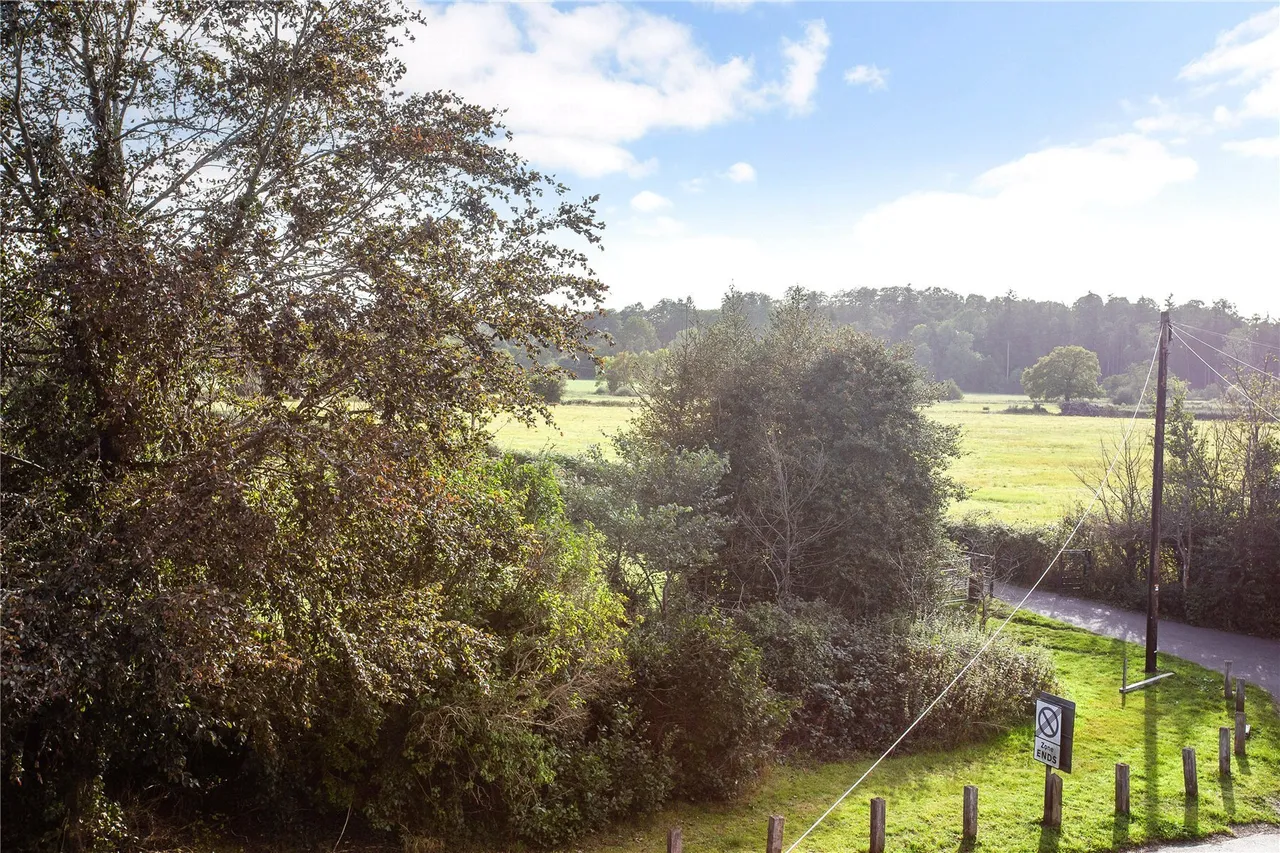Tilt Road, Cobham, Surrey, KT11, photo 12