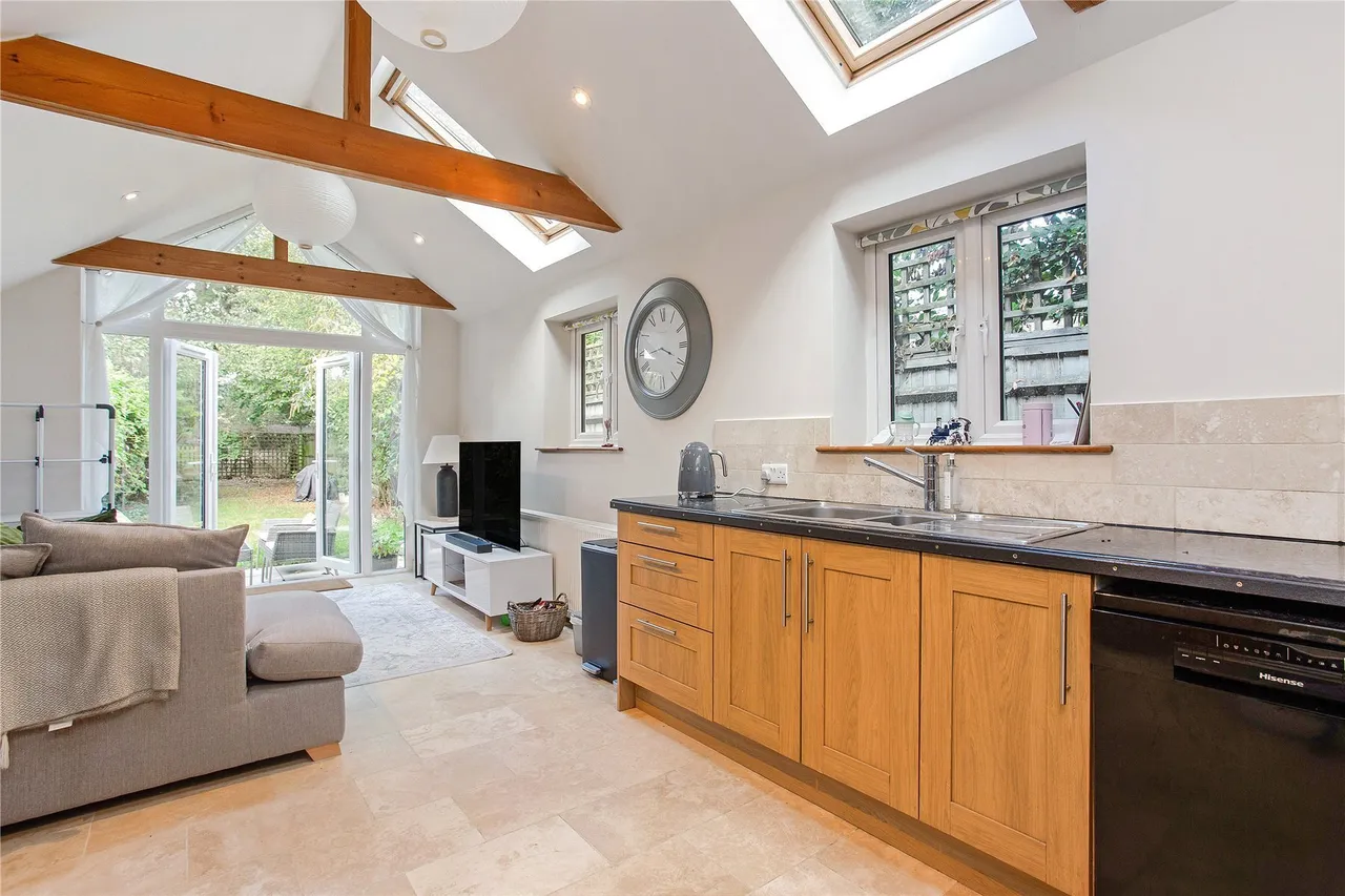 Tilt Road, Cobham, Surrey, KT11, photo 4