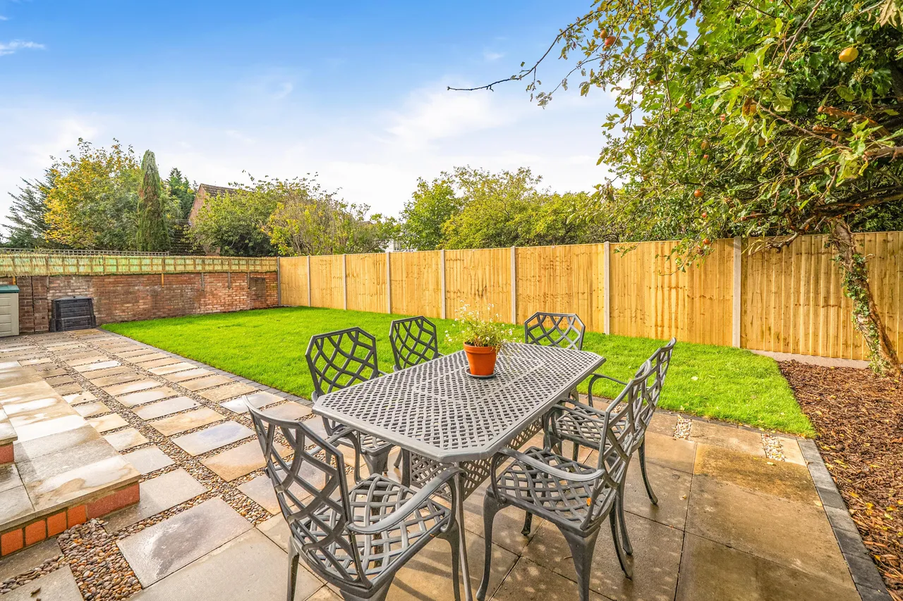 Keats Close, Bedford, photo 19