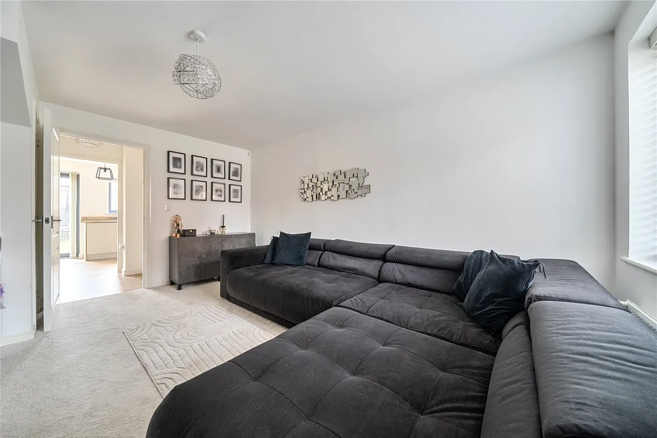 Mercer Avenue, Castle Hill, DA10, photo 11