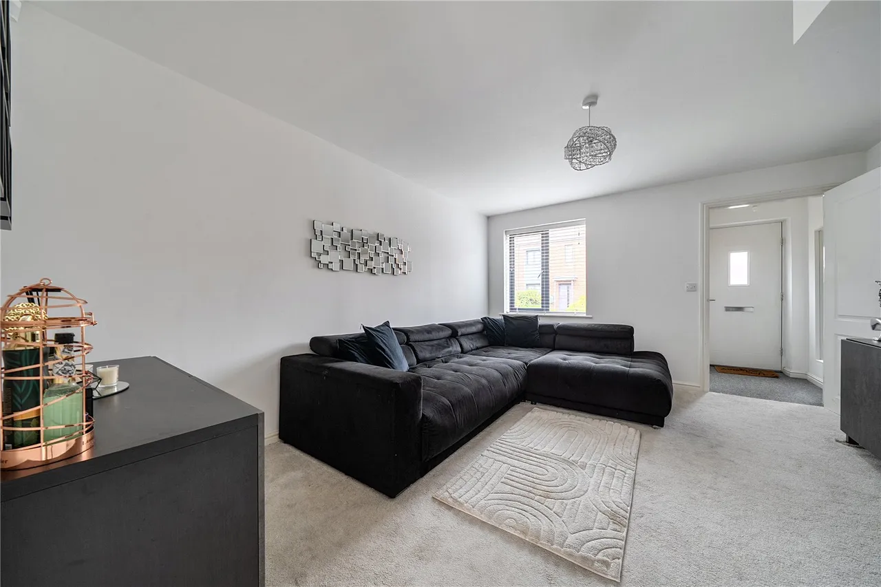 Mercer Avenue, Castle Hill, DA10, photo 14