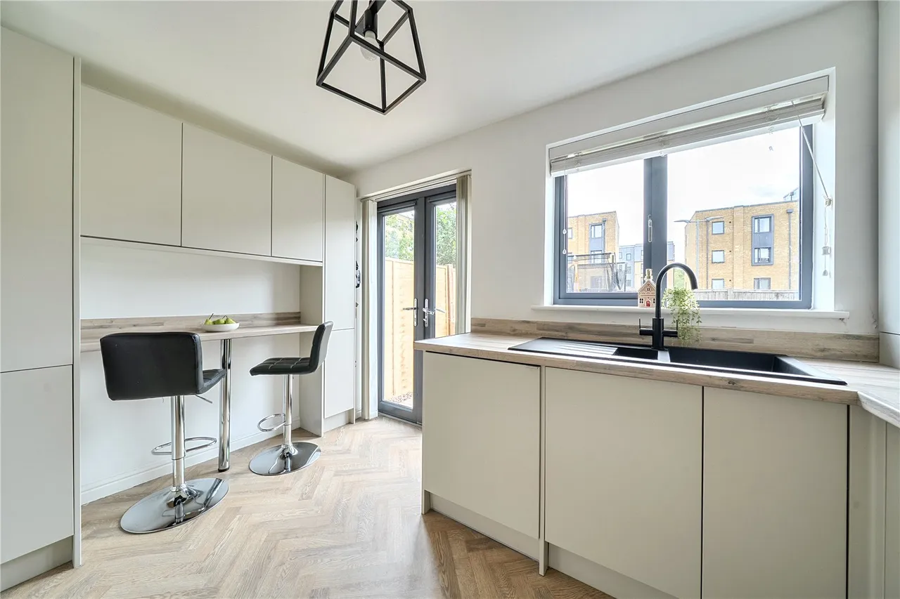 Mercer Avenue, Castle Hill, DA10, photo 17