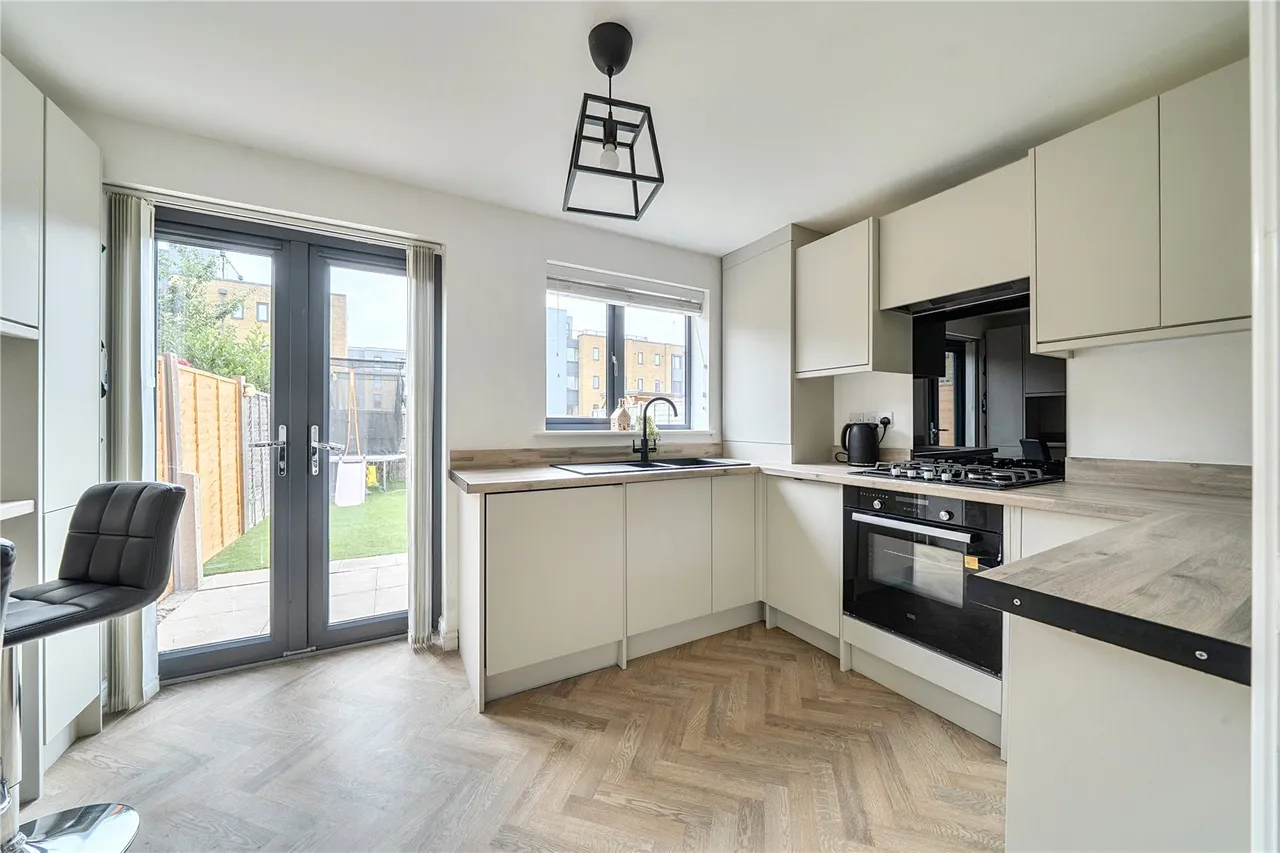 Mercer Avenue, Castle Hill, DA10, photo 18