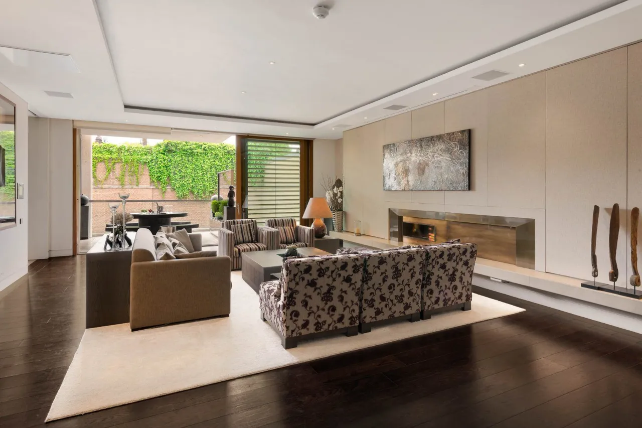 3 bed flat for sale — Montrose Place, Belgravia, London, SW1X 7DU